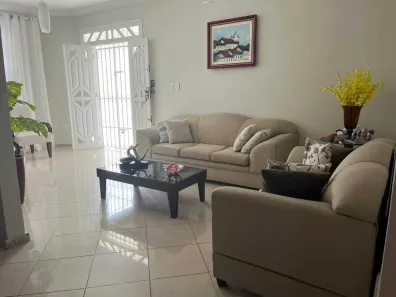Casa com 4 Quartos à venda, 206m² no Luzia, Aracaju