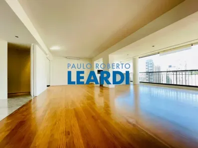 Apartamento com 3 Quartos à venda, 215m² no Sumaré, São Paulo