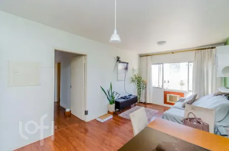 Apartamento com 2 Quartos à venda, 68m² no Independência, Porto Alegre