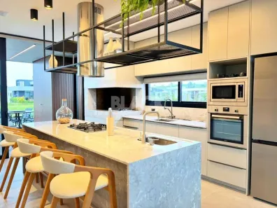 Casa de Condomínio com 3 Quartos à venda, 277m² no Centenário, Torres