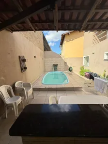 Casa de Condomínio com 4 Quartos para alugar, 270m² no Flores, Manaus