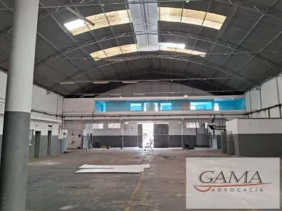 Galpão/Depósito/Armazém com 7 Quartos para alugar, 1200m² no Olaria, Rio de Janeiro