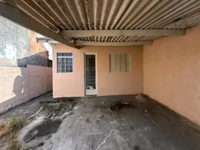 Casa com 2 Quartos para alugar, 43m² no Residencial Pasin, Pindamonhangaba