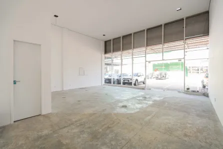Ponto Comercial para alugar, 120m² no Rebouças, Curitiba