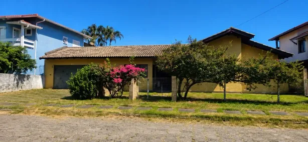 Casa com 4 Quartos à venda, 241m² no Córrego Grande, Florianópolis