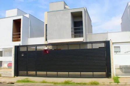 Sobrado com 3 Quartos à venda, 138m² no João XXIII, Vinhedo