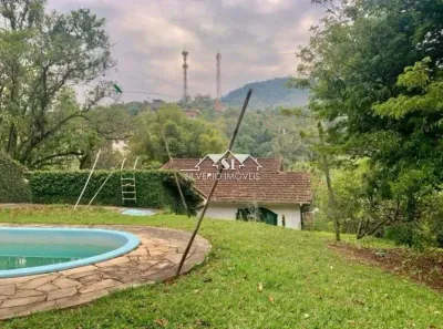 Casa com 5 Quartos à venda, 320m² no Bingen, Petrópolis
