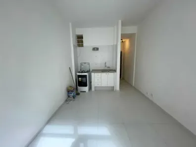 Kitnet com 1 Quarto à venda, 30m² no Copacabana, Rio de Janeiro