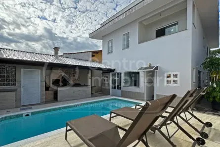 Casa com 5 Quartos à venda, 162m² no Balneario Samburá, Peruíbe