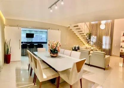 Casa de Condomínio com 3 Quartos à venda, 285m² no Pitas, Cotia
