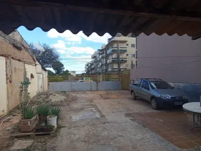 Casa com 1 Quarto à venda, 200m² no Setor Central, Brasília