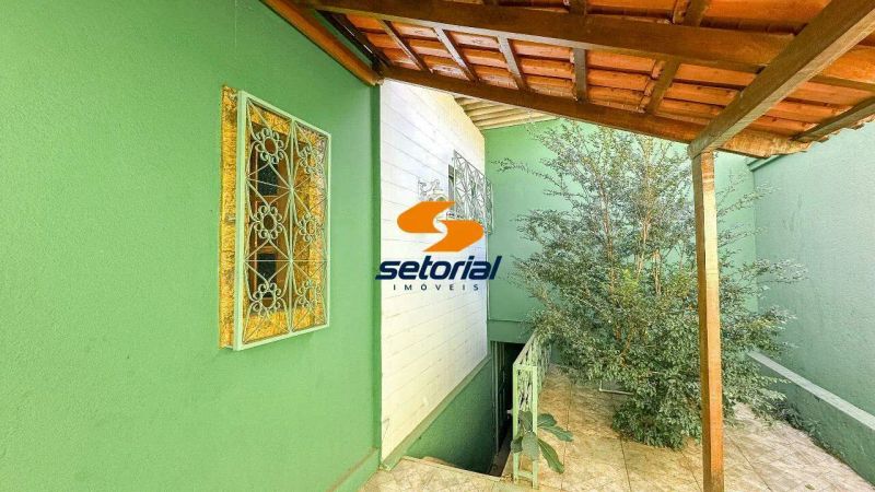 Casa com 5 quartos — Nova Suíssa, Belo Horizonte