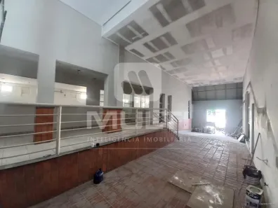 Casa com 1 Quarto para alugar, 950m² no Centro, Uberlândia