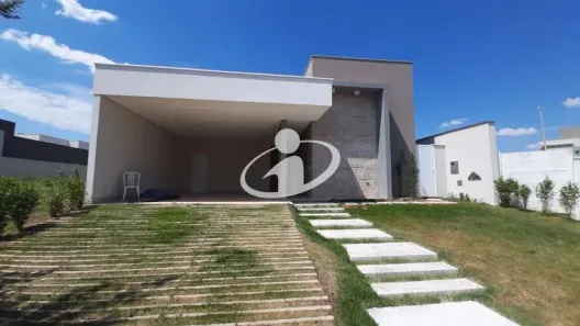 Casa de Condomínio com 3 Quartos para alugar, 180m² no Shopping Park, Uberlândia