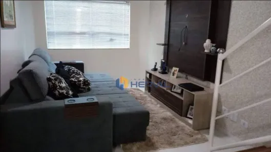 Sobrado com 3 Quartos à venda, 174m² no Zona 28, Maringá