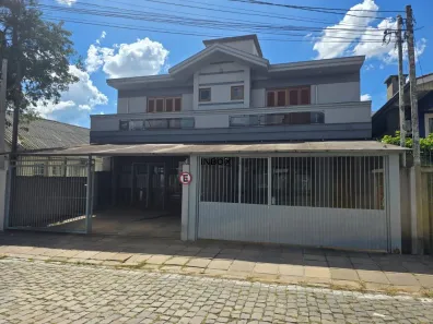 Casa com 3 Quartos para alugar, 288m² no Botafogo, Bento Gonçalves