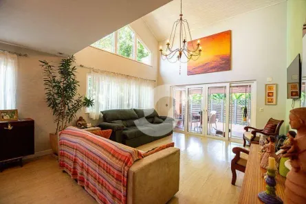 Casa com 4 Quartos à venda, 280m² no Pendotiba, Niterói