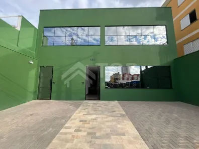 Sala Comercial para alugar, 224m² no Jardim Macarenco, São Carlos
