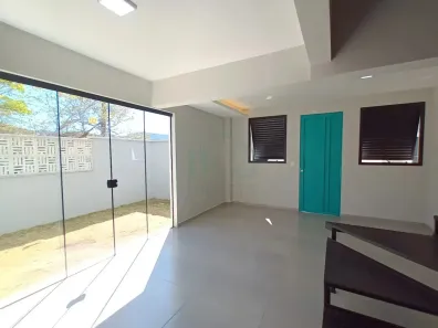 Casa de Condomínio com 2 Quartos à venda, 151m² no Jardim Vitória, Poços de Caldas