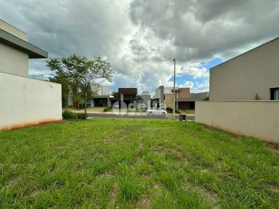 Lote/Terreno à venda, 414m² no Jardim Sul, Uberlândia