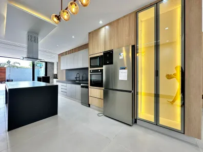 Casa com 4 Quartos à venda, 237m² no Parque Amazônia, Goiânia