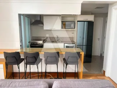 Apartamento com 2 Quartos para alugar, 134m² no Vila Nova Conceição, São Paulo