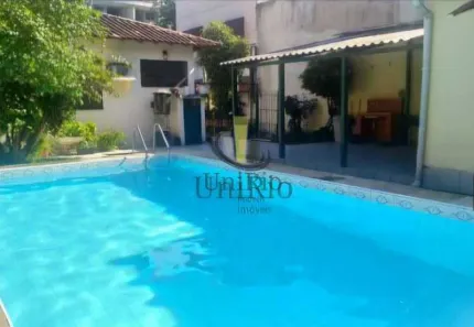 Casa com 4 Quartos à venda, 246m² no Pechincha, Rio de Janeiro