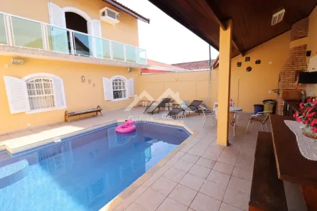 Casa com 3 Quartos à venda, 194m² no Jardim Márcia, Peruíbe