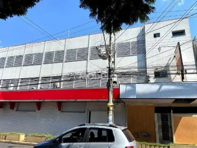 Prédio Comercial para alugar, 700m² no Centro, Uberlândia