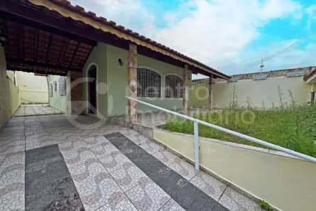 Casa com 2 Quartos à venda, 133m² no Belmira Novaes, Peruíbe
