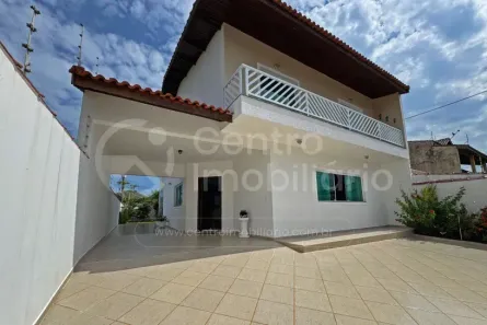 Casa com 4 Quartos à venda, 264m² no Balneario Continental, Peruíbe