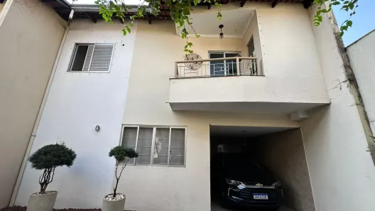 Casa de Condomínio com 3 Quartos à venda, 213m² no Jardim Santo Antônio, Goiânia
