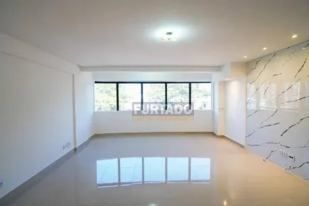 Sala Comercial à venda, 40m² no Vila Gilda, Santo André