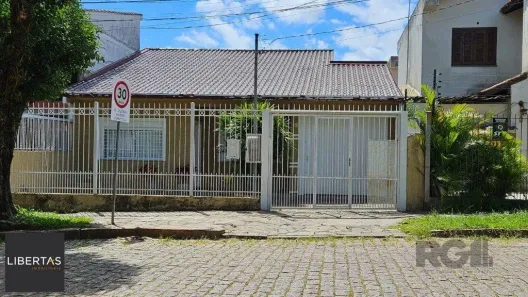 Casa com 3 Quartos à venda, 156m² no Nonoai, Porto Alegre