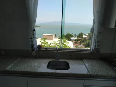 Casa com 3 Quartos à venda, 128m² no Calheiros, Governador Celso Ramos