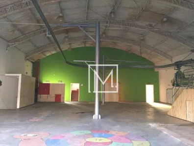 Galpão/Depósito/Armazém para venda ou aluguel, 680m² no Bosque da Saúde, São Paulo