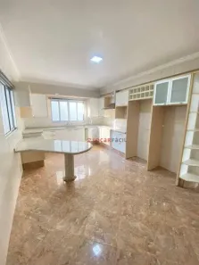 Casa com 3 Quartos à venda, 197m² no Jardim Mandacaru, Maringá