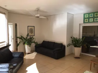 Casa com 4 Quartos para alugar, 499m² no Vivendas do Arvoredo, Londrina