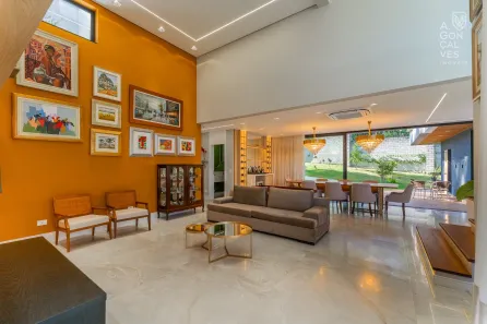 Casa de Condomínio com 3 Quartos à venda, 321m² no Butiatuvinha, Curitiba