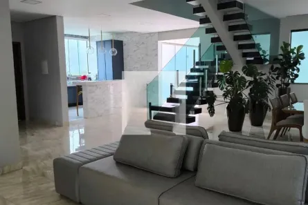 Casa com 3 Quartos à venda, 560m² no Colonial, Contagem