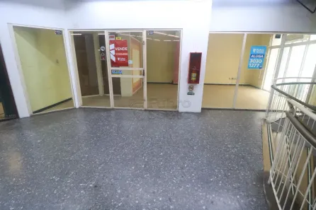 Sala Comercial para alugar, 43m² no Centro, Pelotas