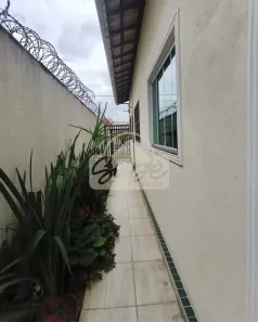 Casa com 2 Quartos à venda, 92m² no Parque Xangri-Lá, Contagem
