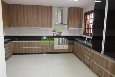 Casa com 3 Quartos à venda, 250m² no Centro, Nova Lima