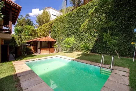 Sobrado com 3 Quartos à venda, 353m² no Sumaré, São Paulo