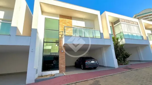 Casa de Condomínio com 3 Quartos à venda, 154m² no Jardim Vitória, Goiânia
