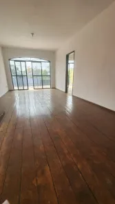 Prédio Comercial com 3 Quartos à venda, 250m² no Jardim Satélite, São José dos Campos