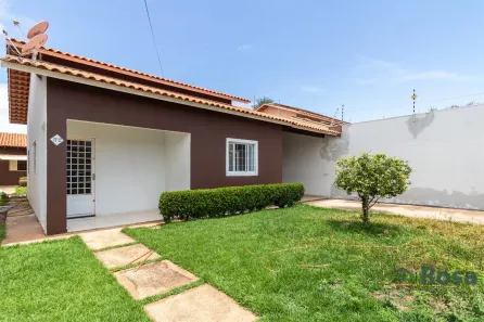 Casa com 3 Quartos à venda, 148m² no Petrópolis, Várzea Grande