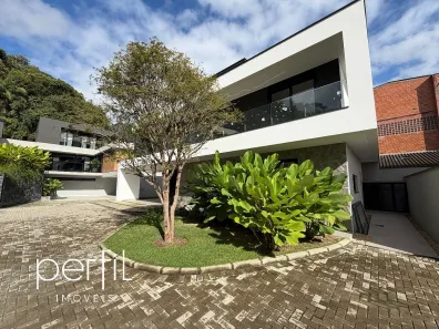 Casa de Condomínio com 3 Quartos à venda, 200m² no Glória, Joinville