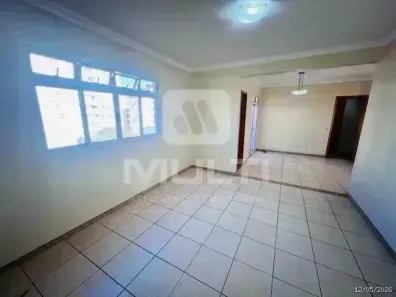 Apartamento com 3 Quartos para alugar, 117m² no Saraiva, Uberlândia