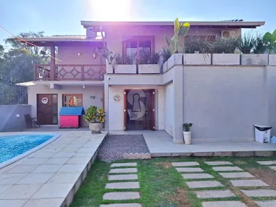 Sobrado com 4 Quartos à venda, 217m² no Rio Branco, São Leopoldo